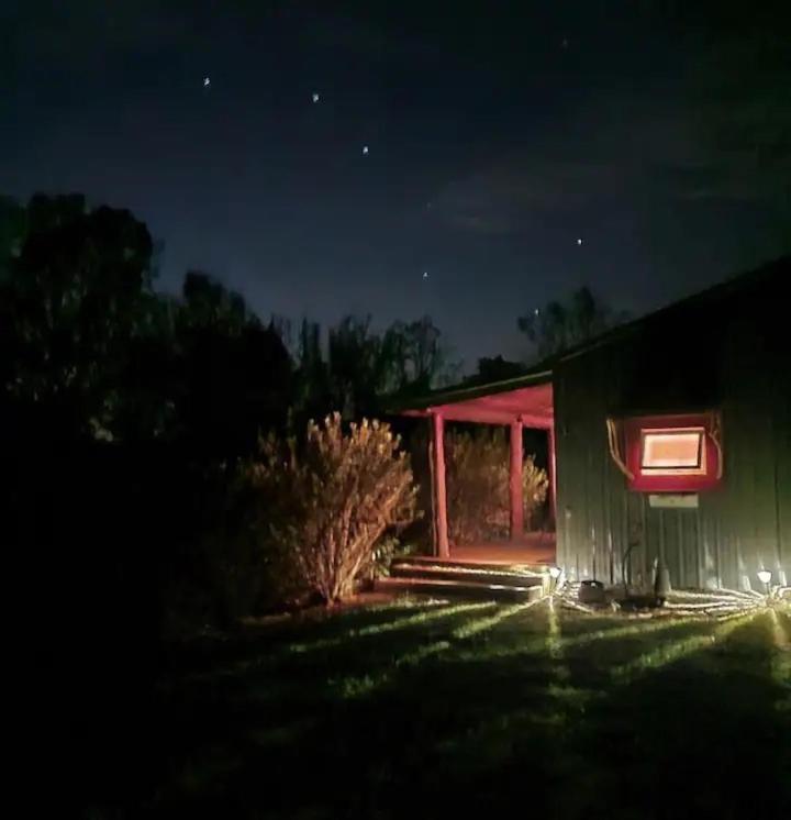 The Barn House * Eureka Springs